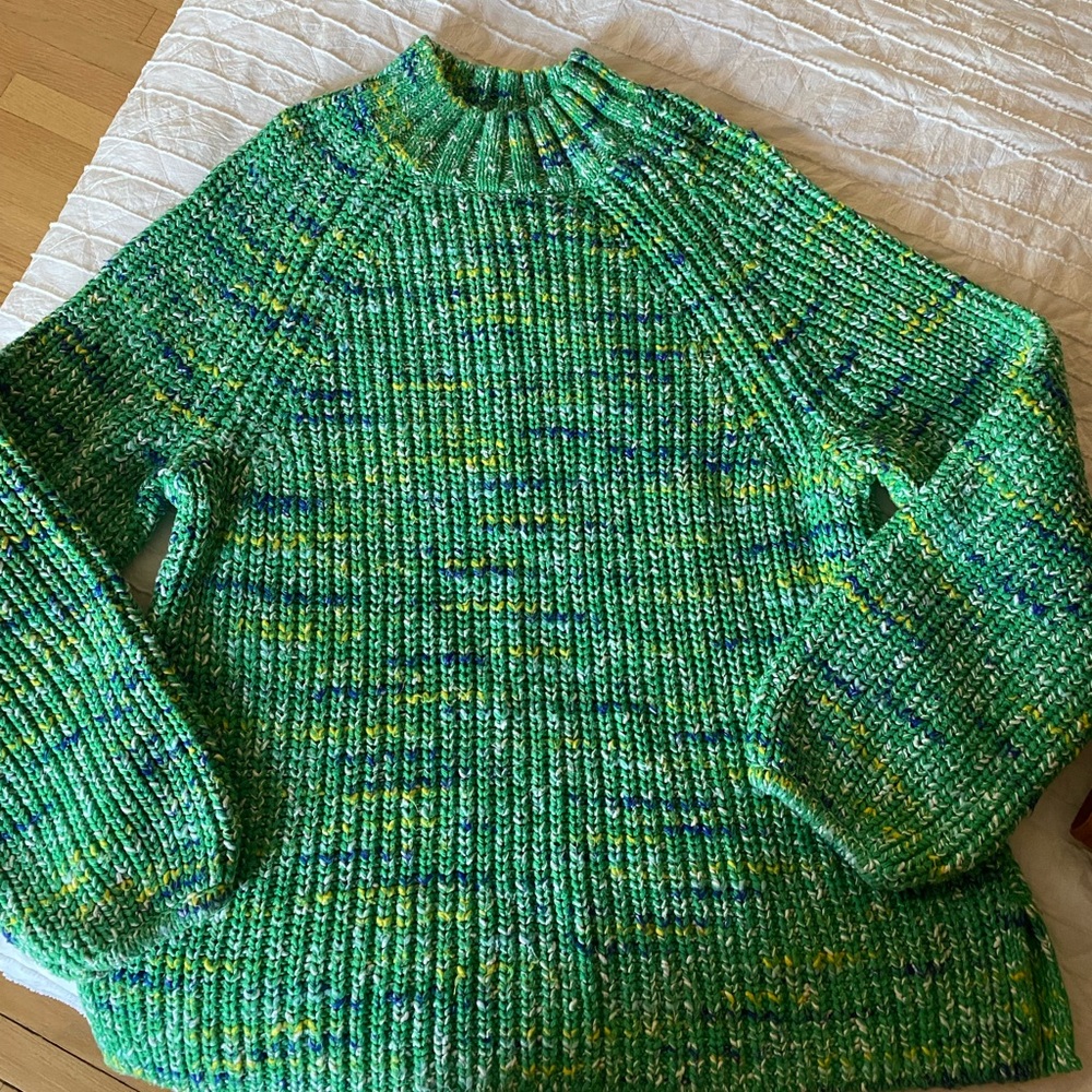 GAP cable knit sweater